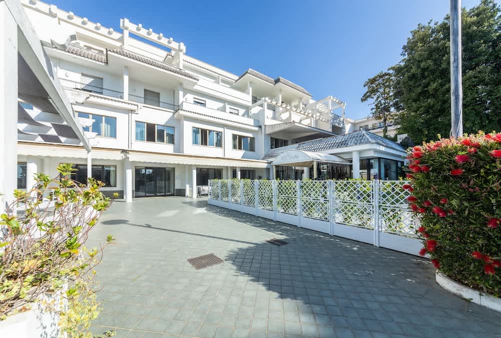 Hotel Sakura, Sure Hotel Collection by Best Western 1