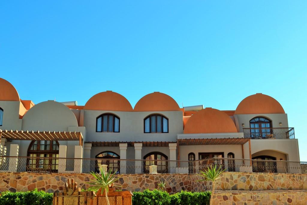 Rohanou Beach Resort 1