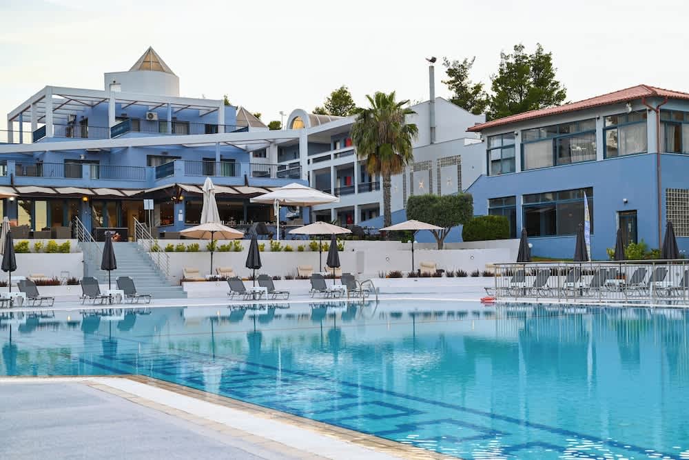 Atrium Hotel 1