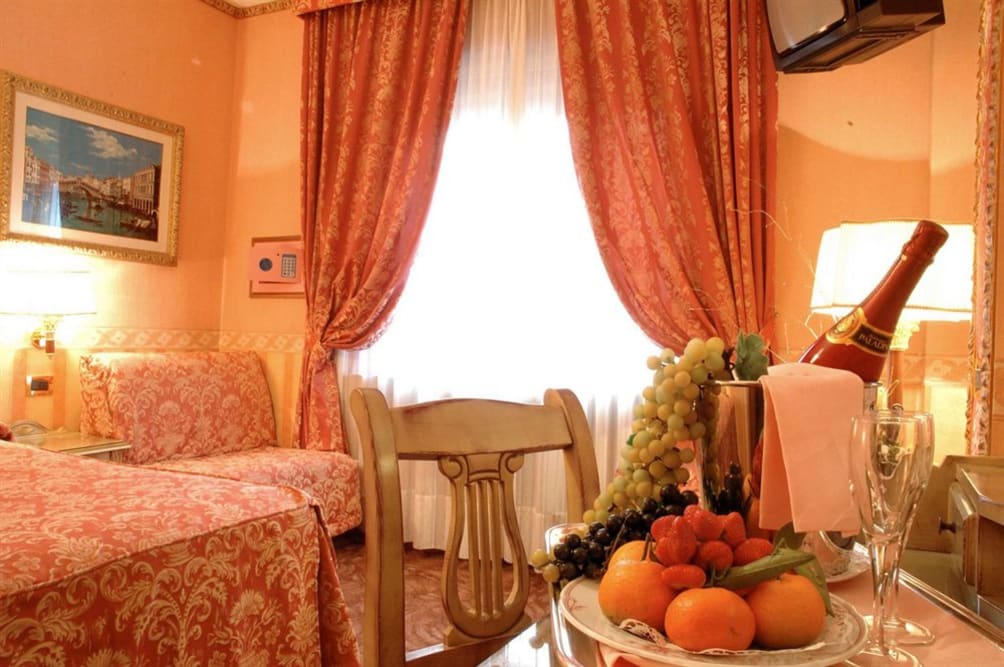 Paris - Venise - Albergo Venezia