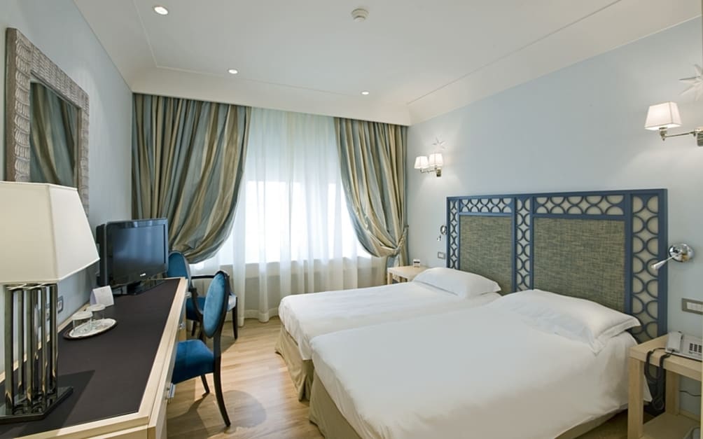 Toulouse - Rome - Fh Grand Hotel Palatino