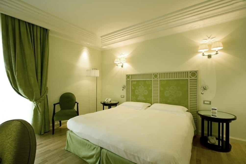 Hotel with parking in Rome  Grand Hotel Palatino 4 Stars