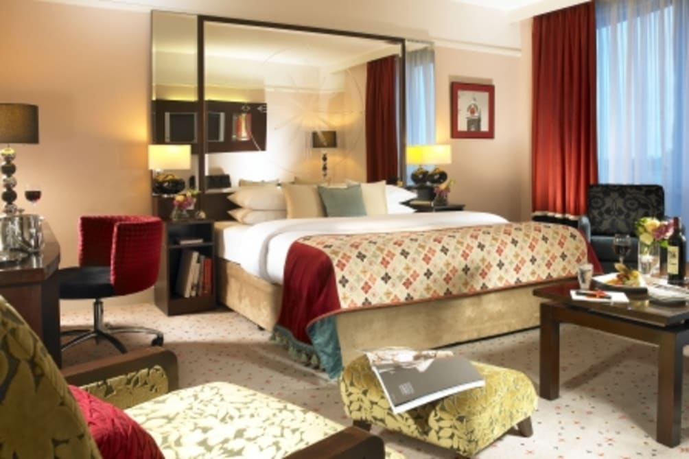 Lyon - Dublin - Carlton Hotel Blanchardstown