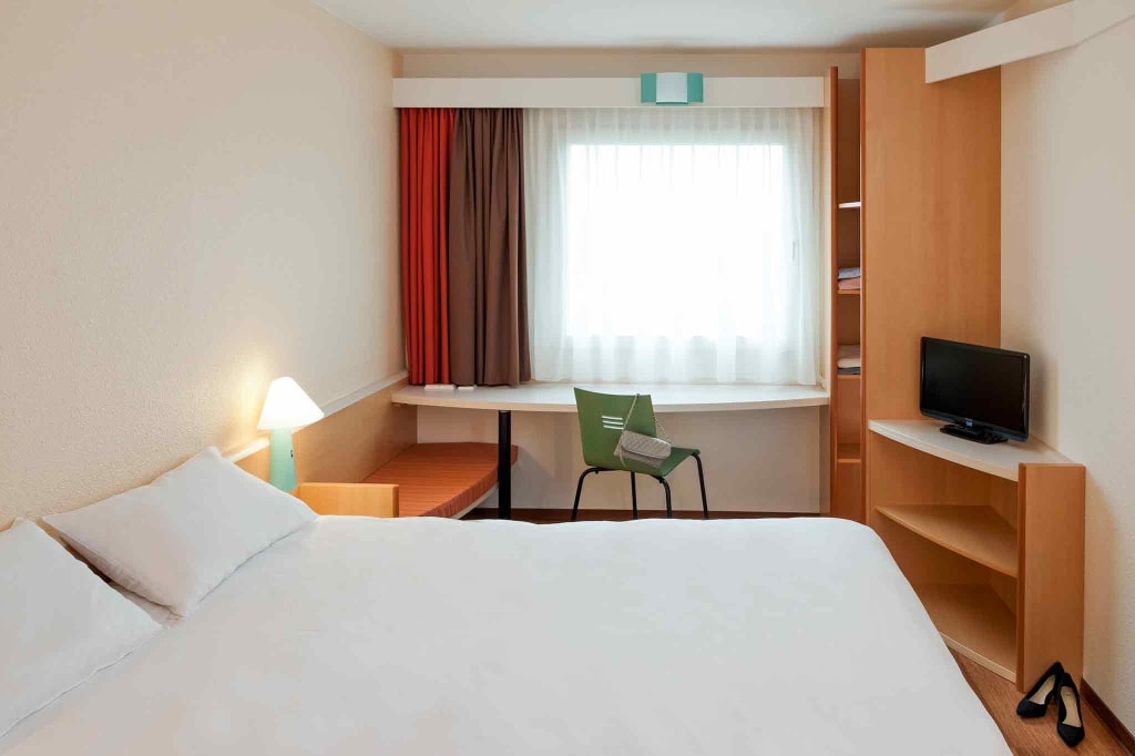 Ibis Sheffield City 1