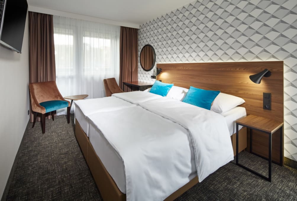 Paris - Prague Airport - Orea Hotel Pyramida Prague Castle