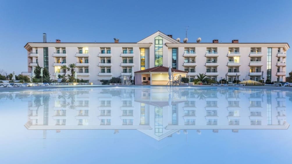 Luxembourg - Cascais - Riviera Hotel Carcavelos