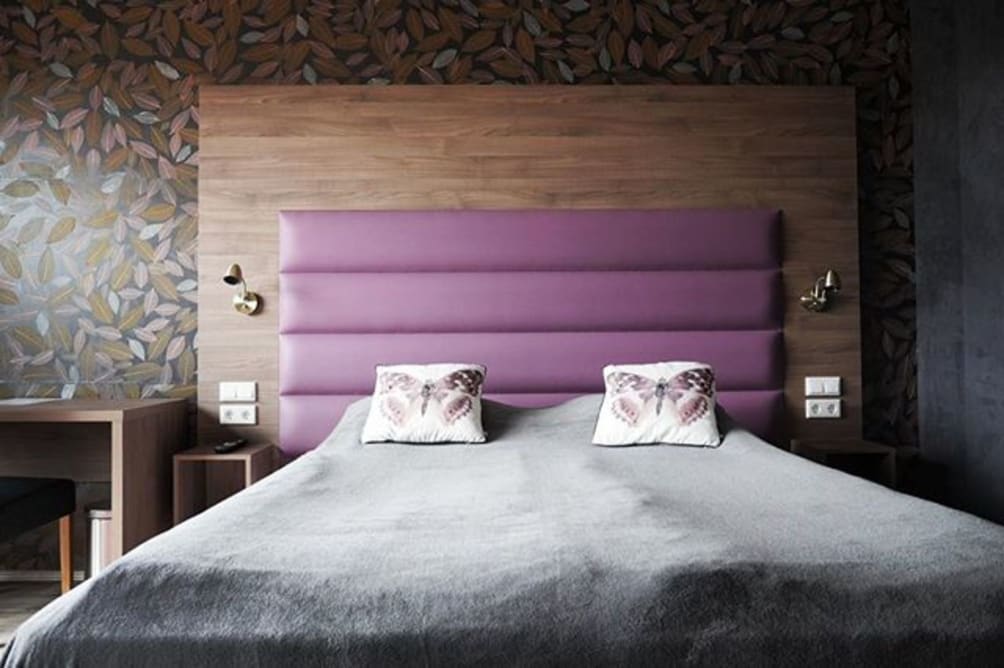 Paris - Reykjavik - Hotel Kriunes