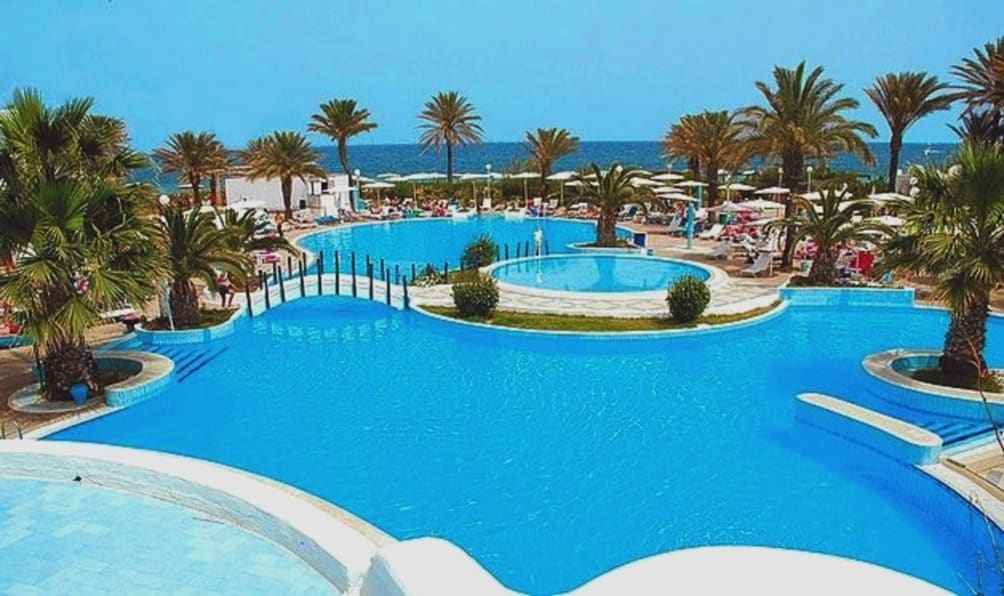 Bâle Mulhouse - Tunisie du Nord - El Mouradi Skanes