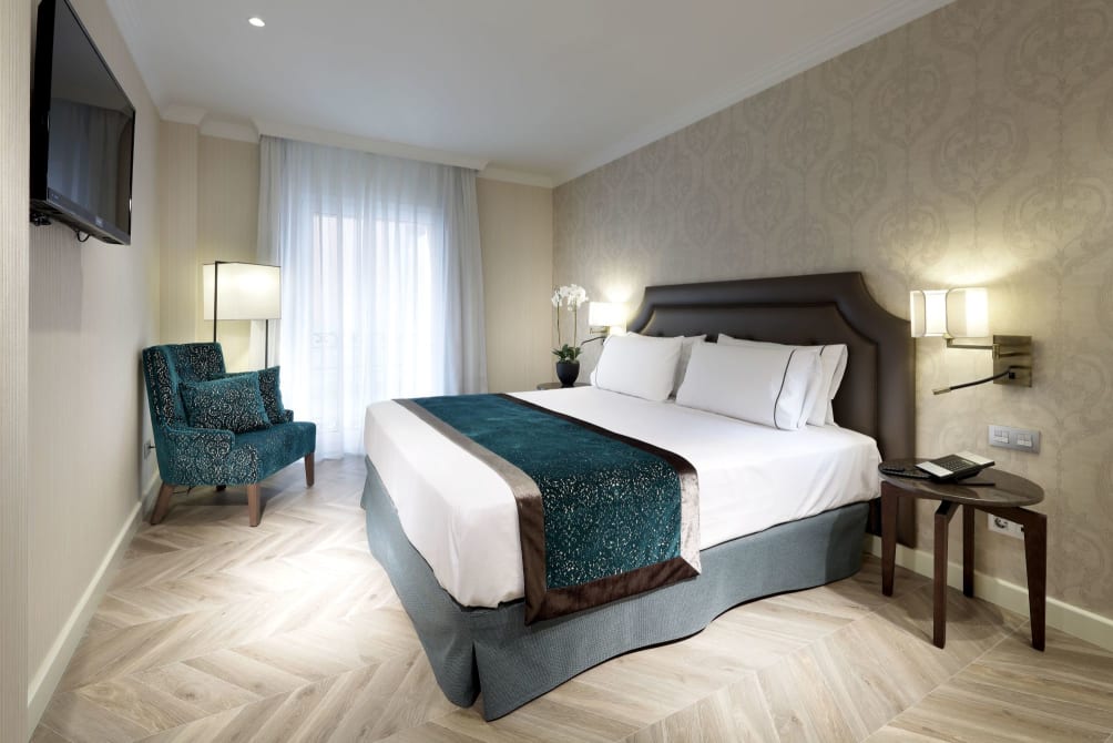 Luxembourg - Madrid - Eurostars Casa De La Lirica