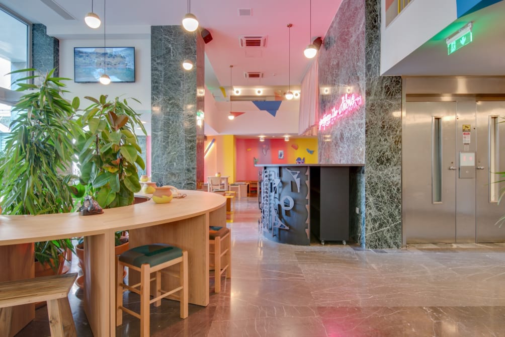 Alicante - Athènes - Selina Athens Theatrou