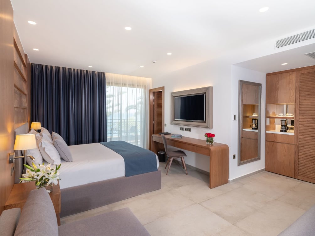 Paris - Crète - Nana Golden beach