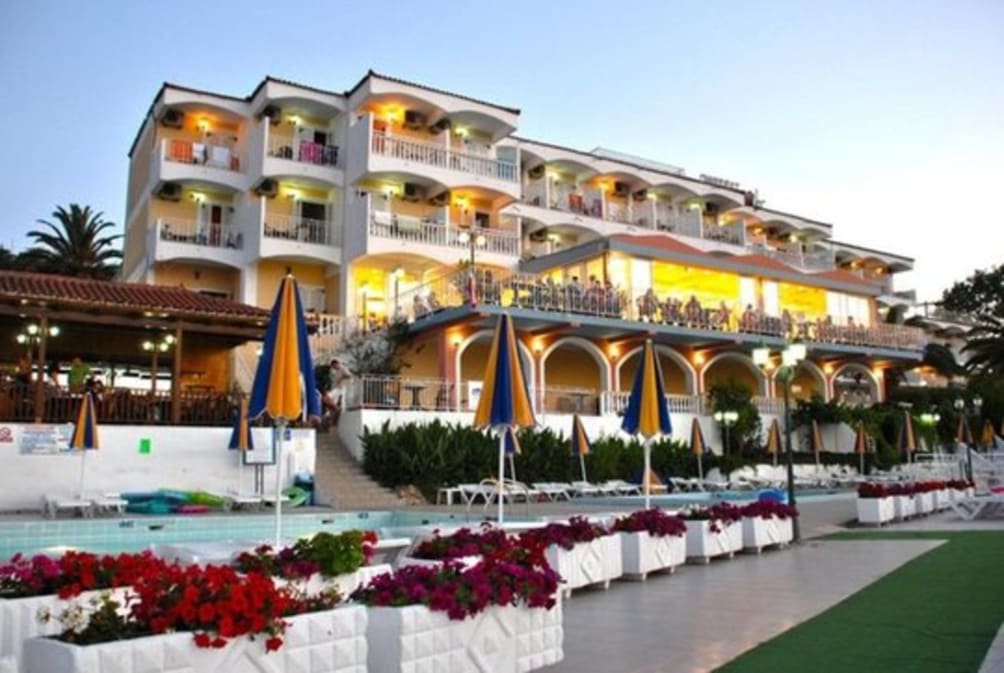 Paris - Zante - Commodre - Captain's