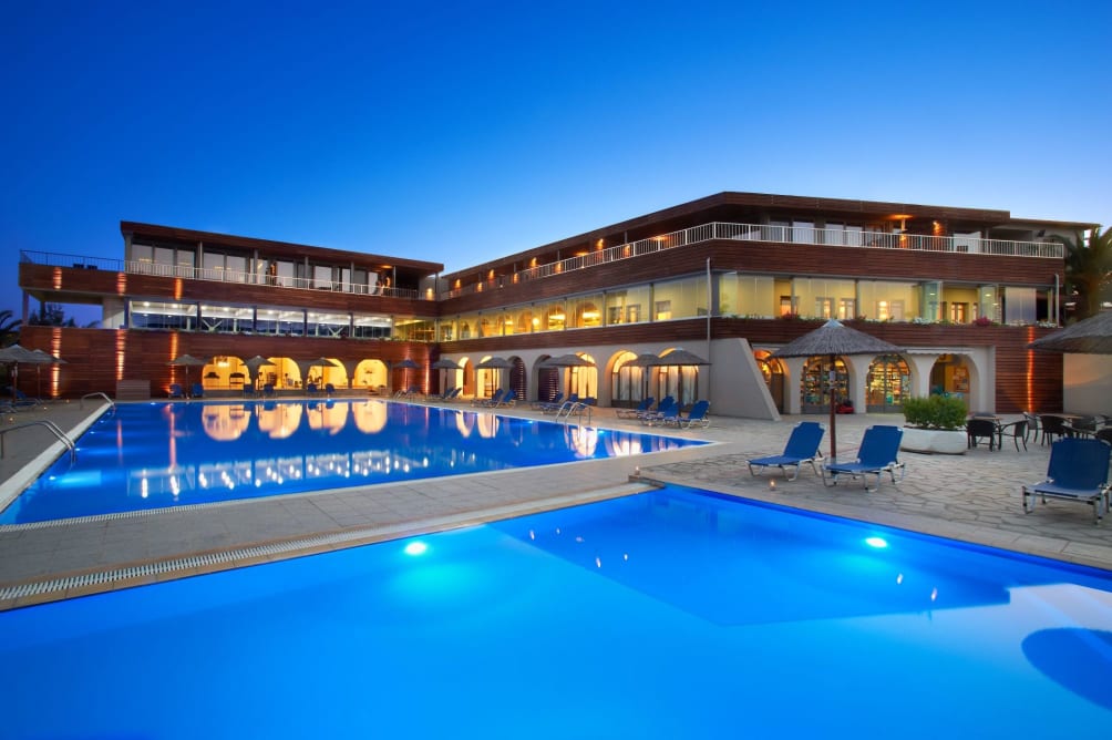 Paris - Blue Dolphin Resort Hotel