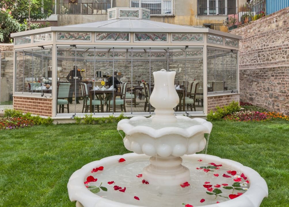 Genève - Istanbul - Enderun Hotel