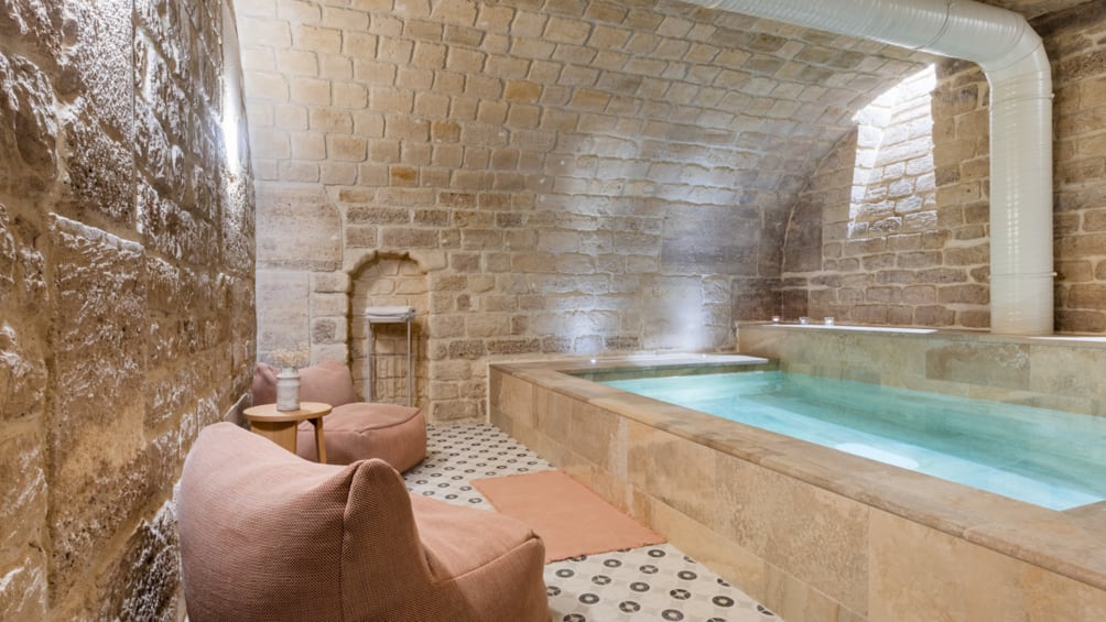 Brive La Gaillarde - Paris - Le Petit Beaumarchais Hotel & Spa