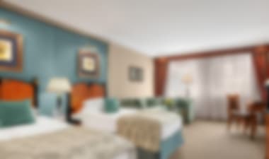 

Contemporary 5-star hotel near the Danube