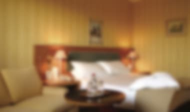 

4-star country house hotel with pool just outside Chester