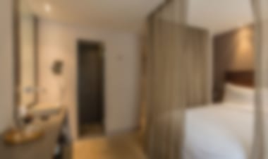 

Boutique and contemporary 4-star hotel, close to the Arc de Triomphe