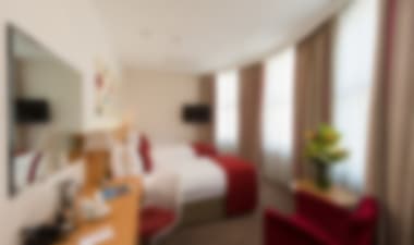 

Book in Kensington and we throw in Free Breakfast!