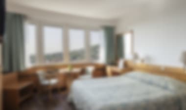 

Modern 4-star hotel close to the Castle District