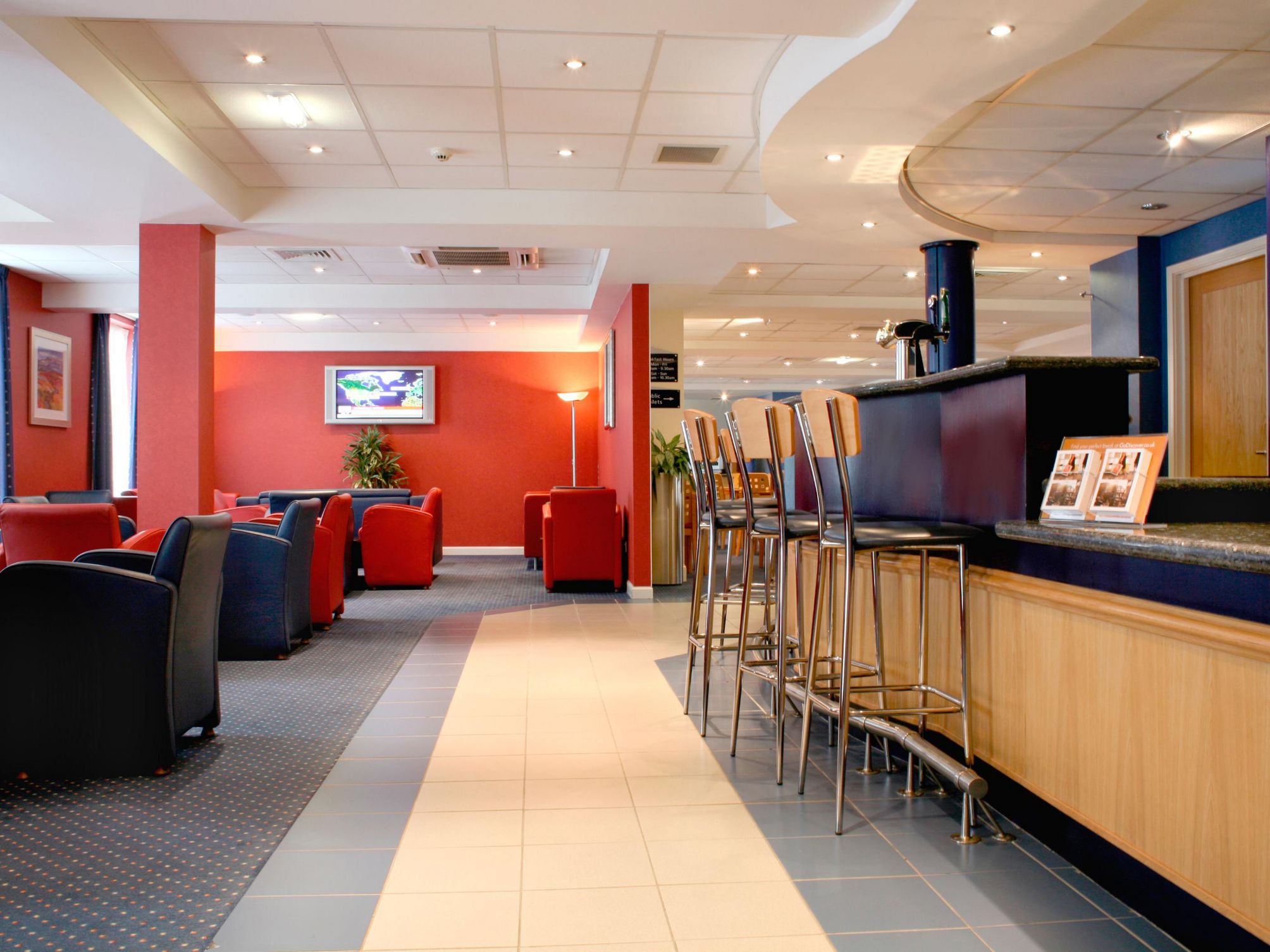 

Brindisi - Aberdeen - Holiday Inn Express Aberdeen City Centre