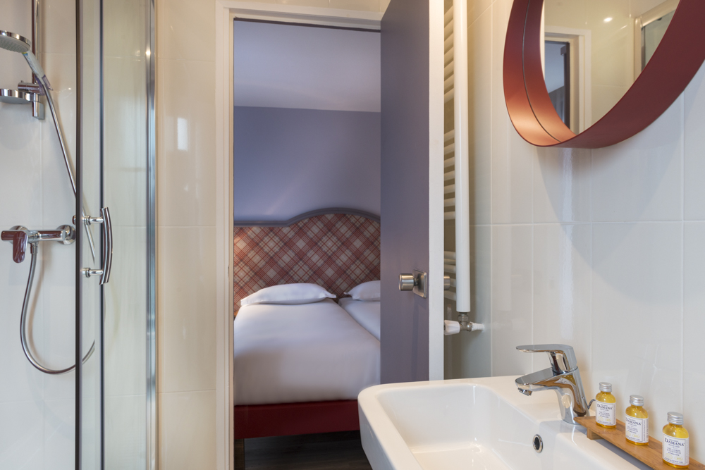 

Napoli - Clichy - Hotel Boris V. by Happyculture