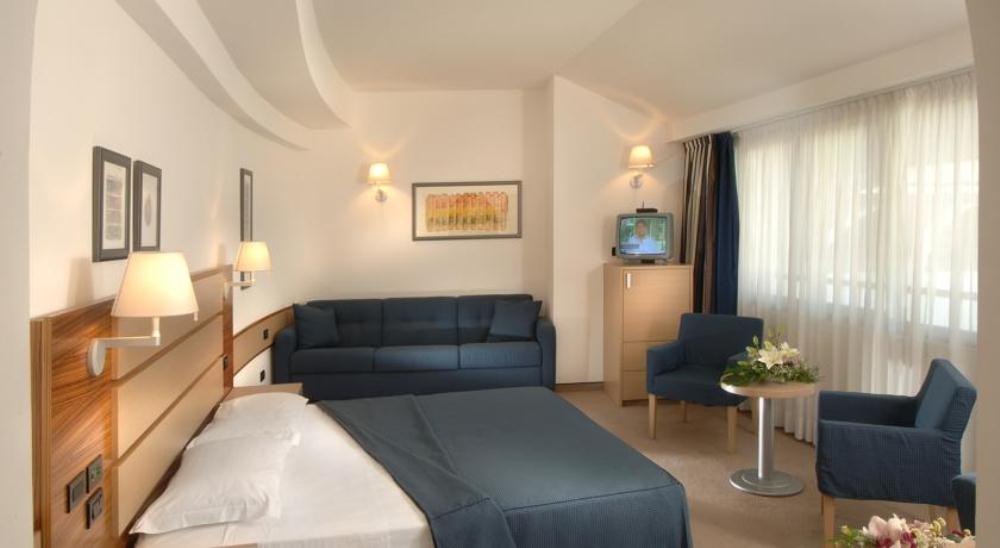 

Bari - Malpensa - Cardano Hotel Malpensa