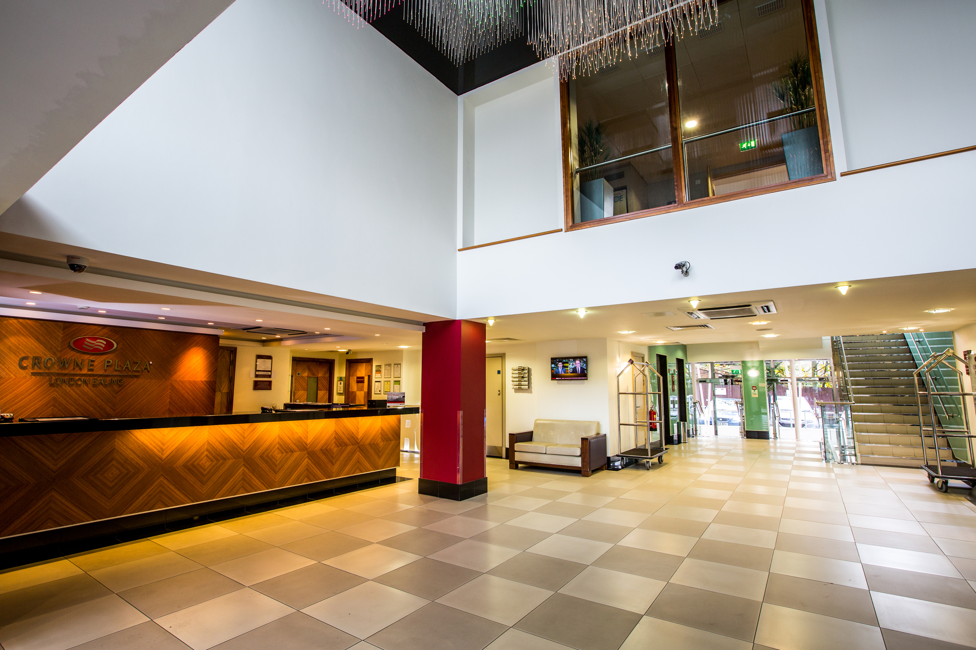 

Bologna - Hounslow - Crowne Plaza London - Ealing