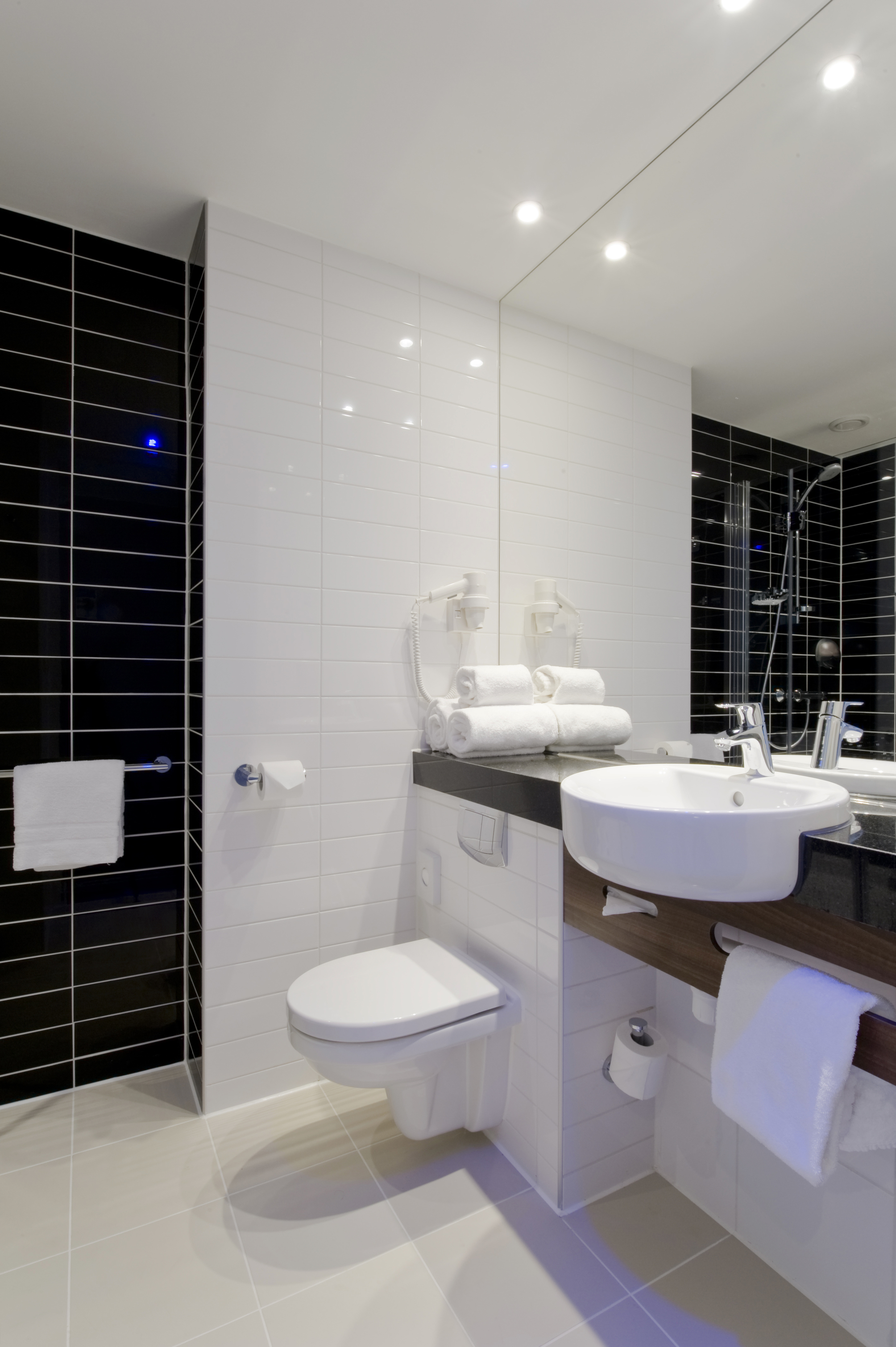 

Napoli - Aalsmeer - Holiday Inn Express Amsterdam - Schiphol