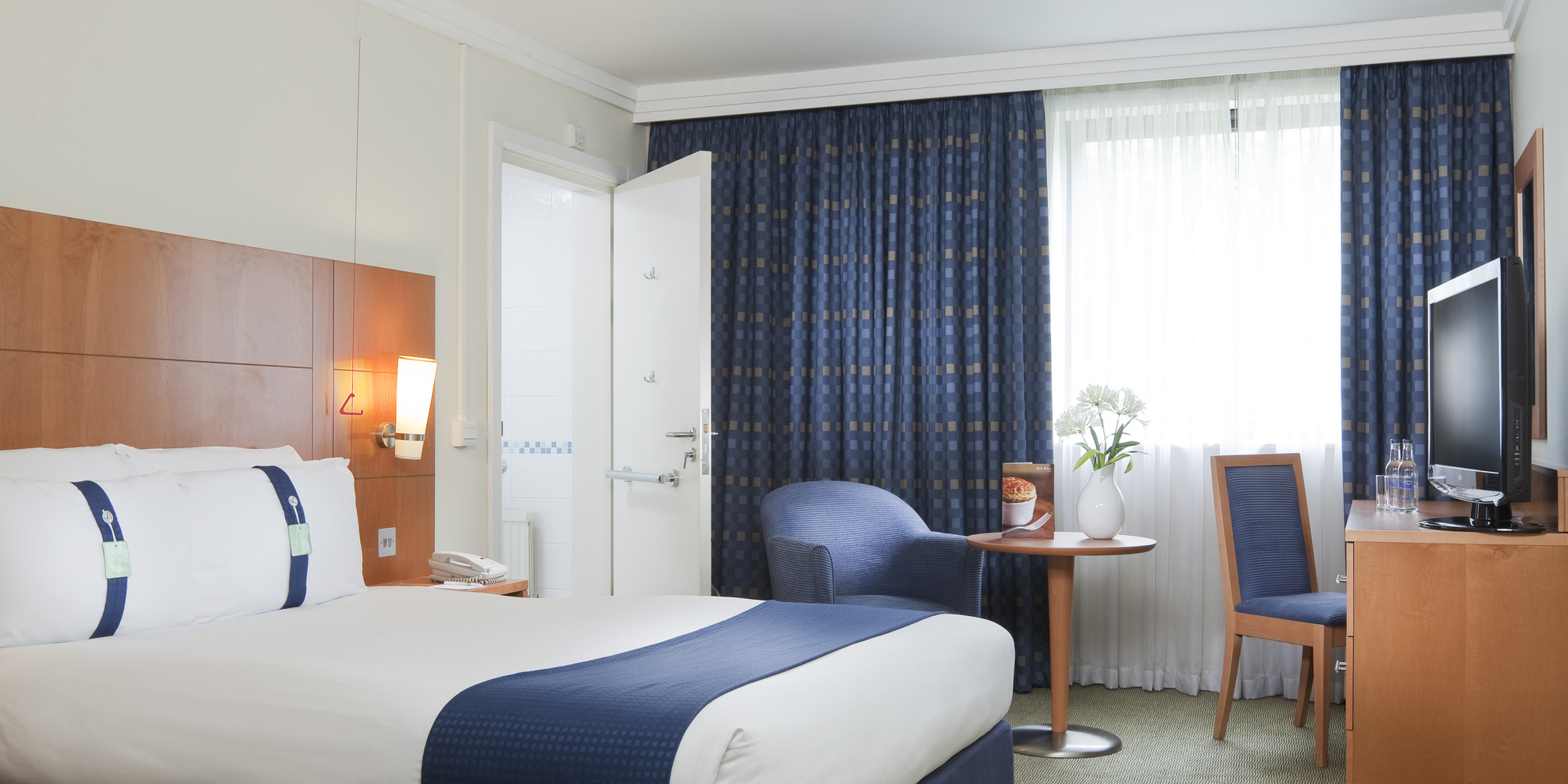 

Roma - Horley - Holiday Inn LONDON - GATWICK AIRPORT