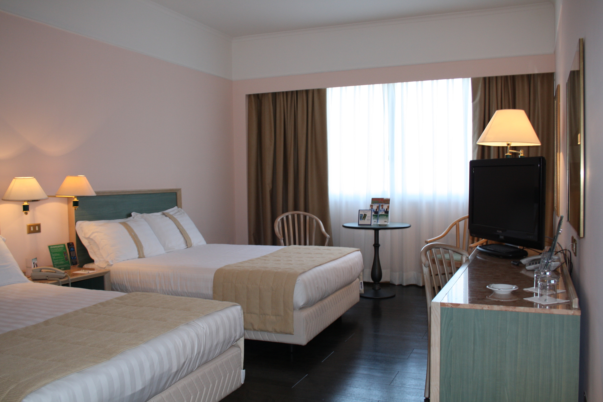 

Olbia - Mostacciano - Holiday Inn Rome - Eur Parco Dei Medici