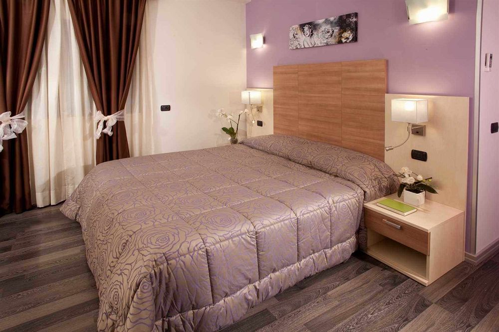 

Milano - Marco Simone - Hotel Domidea