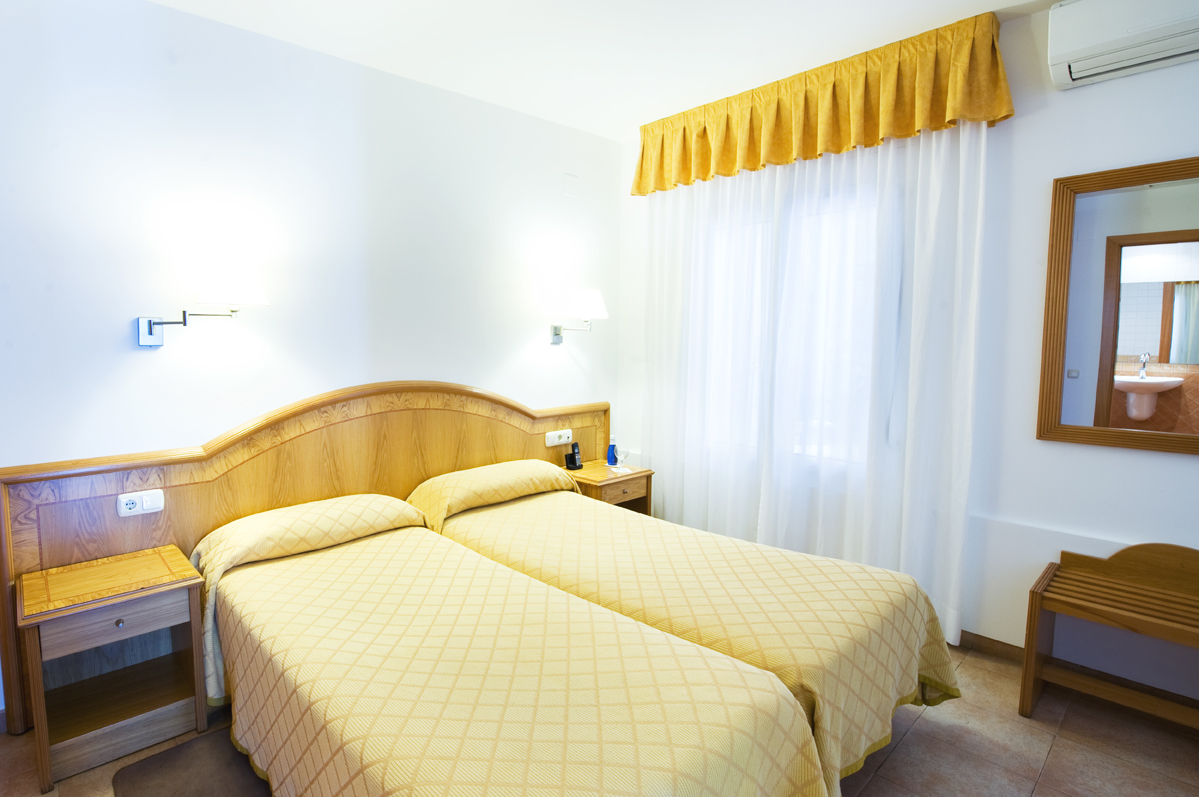 

Lamezia Terme - Badalona - Hotel Miramar Badalona