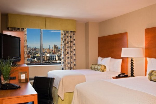

Bari - Long Island City - Holiday Inn Manhattan 6th Ave - Chelsea