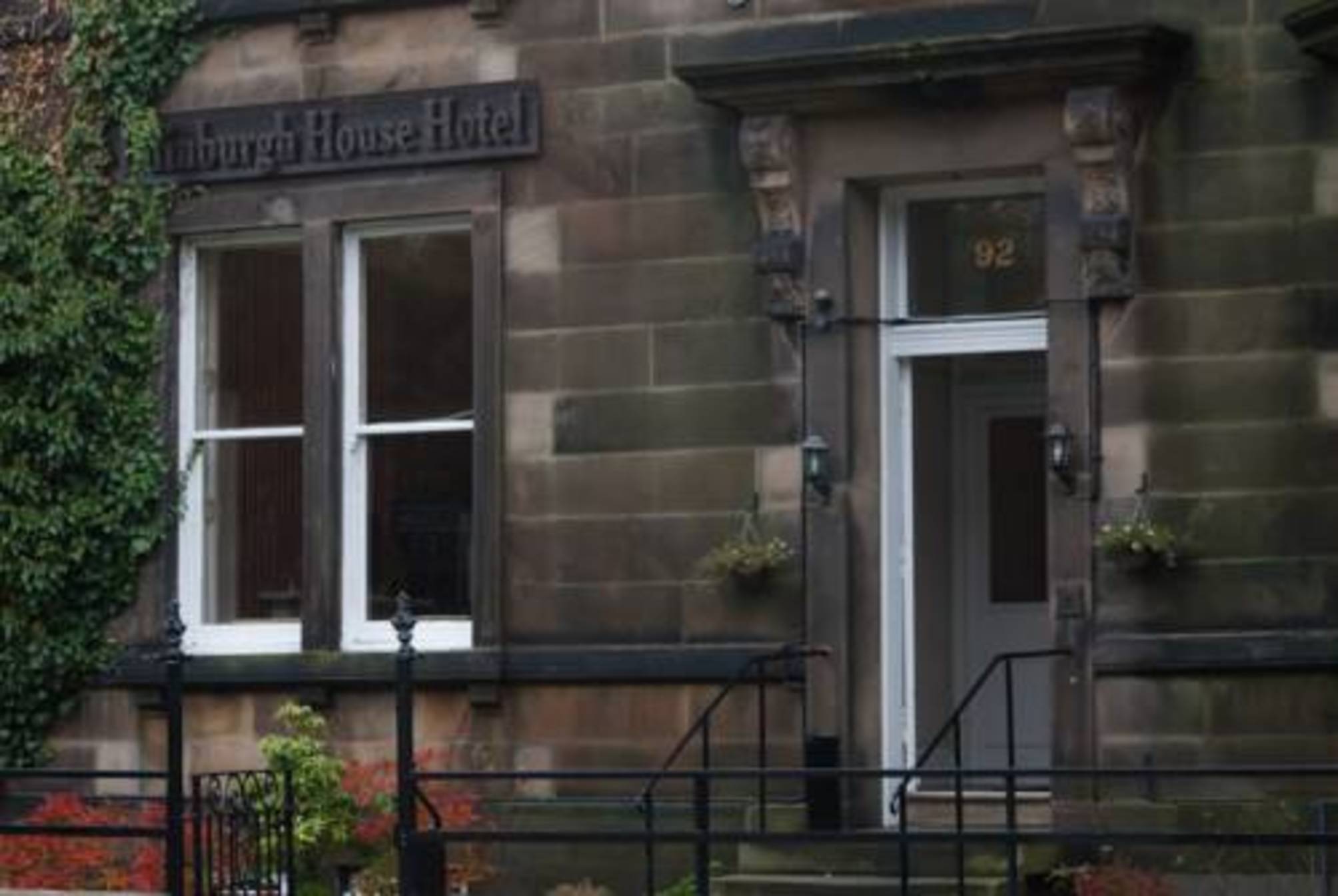 

Catania - Leith - Edinburgh House Hotel