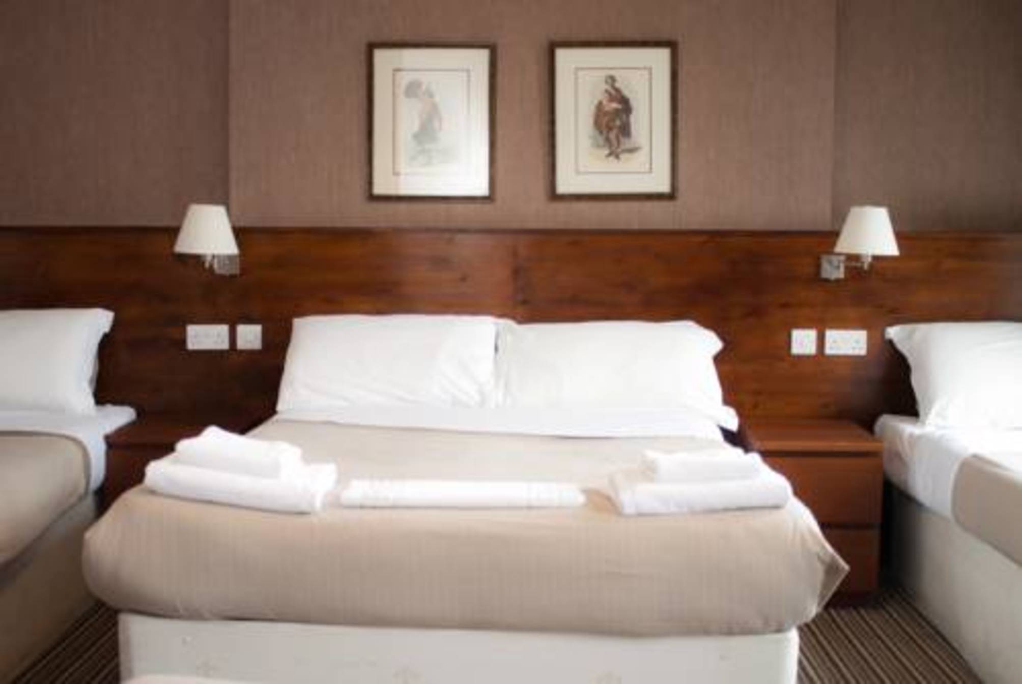

Catania - Leith - Edinburgh House Hotel