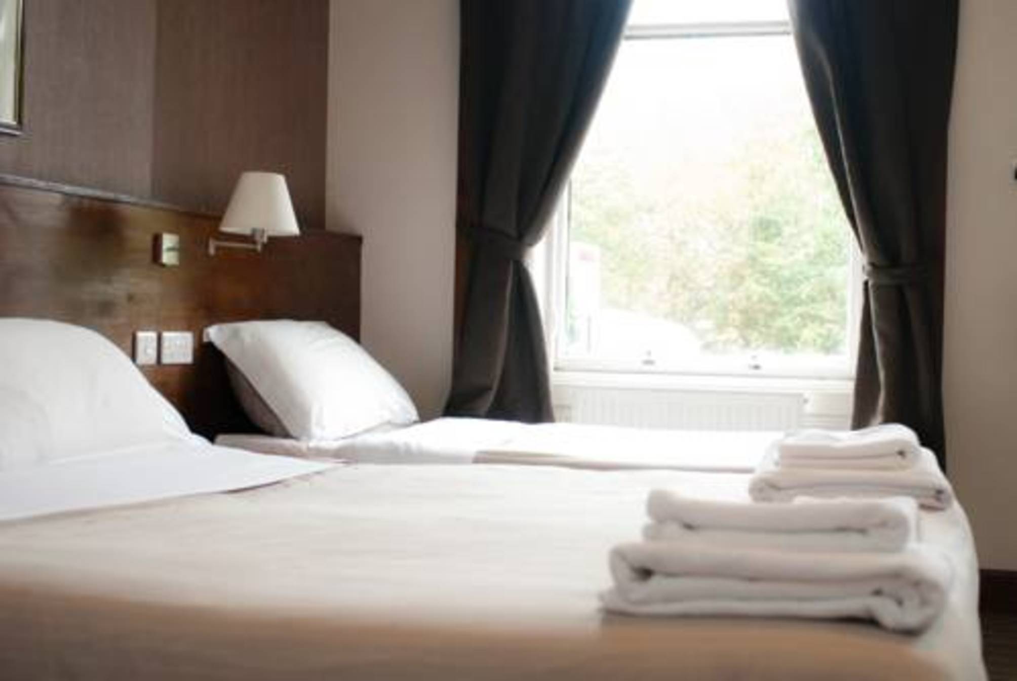 

Napoli - Edimburgo - Edinburgh House Hotel