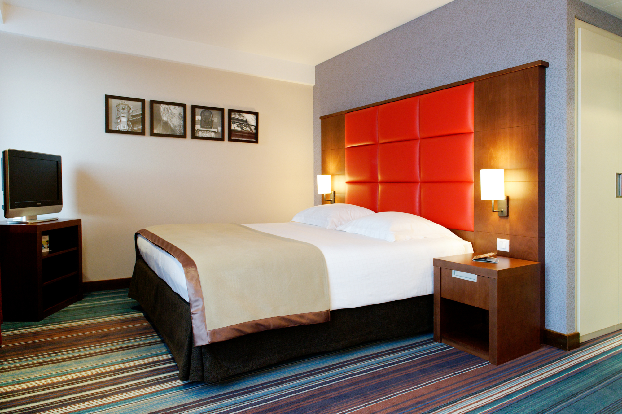 

Napoli - Bruxelles - New Hotel Charlemagne