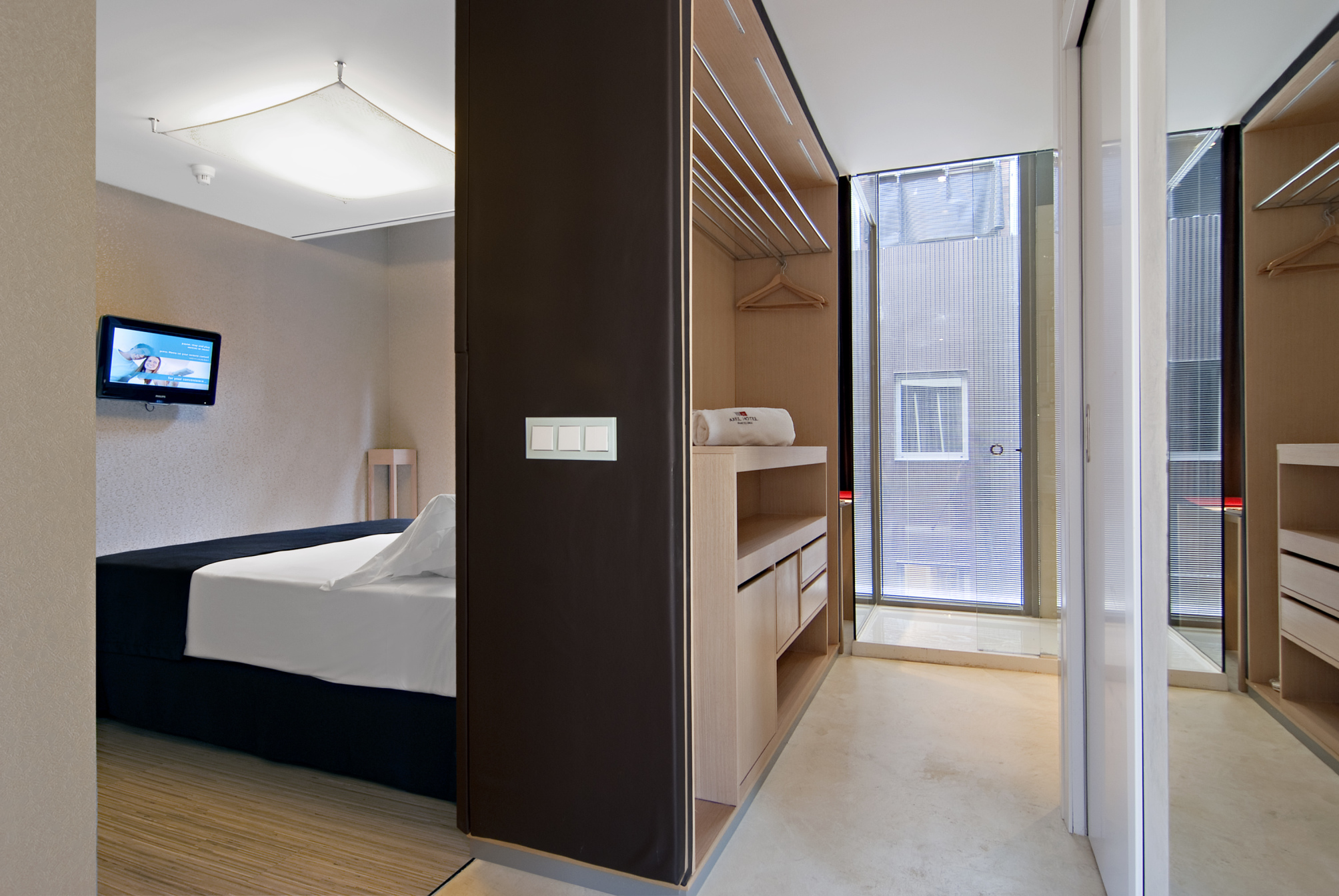 

Napoli - Aeroporto di Barcellona - El Prat de Llobregat - Axel Hotel Barcelona - Adults Only