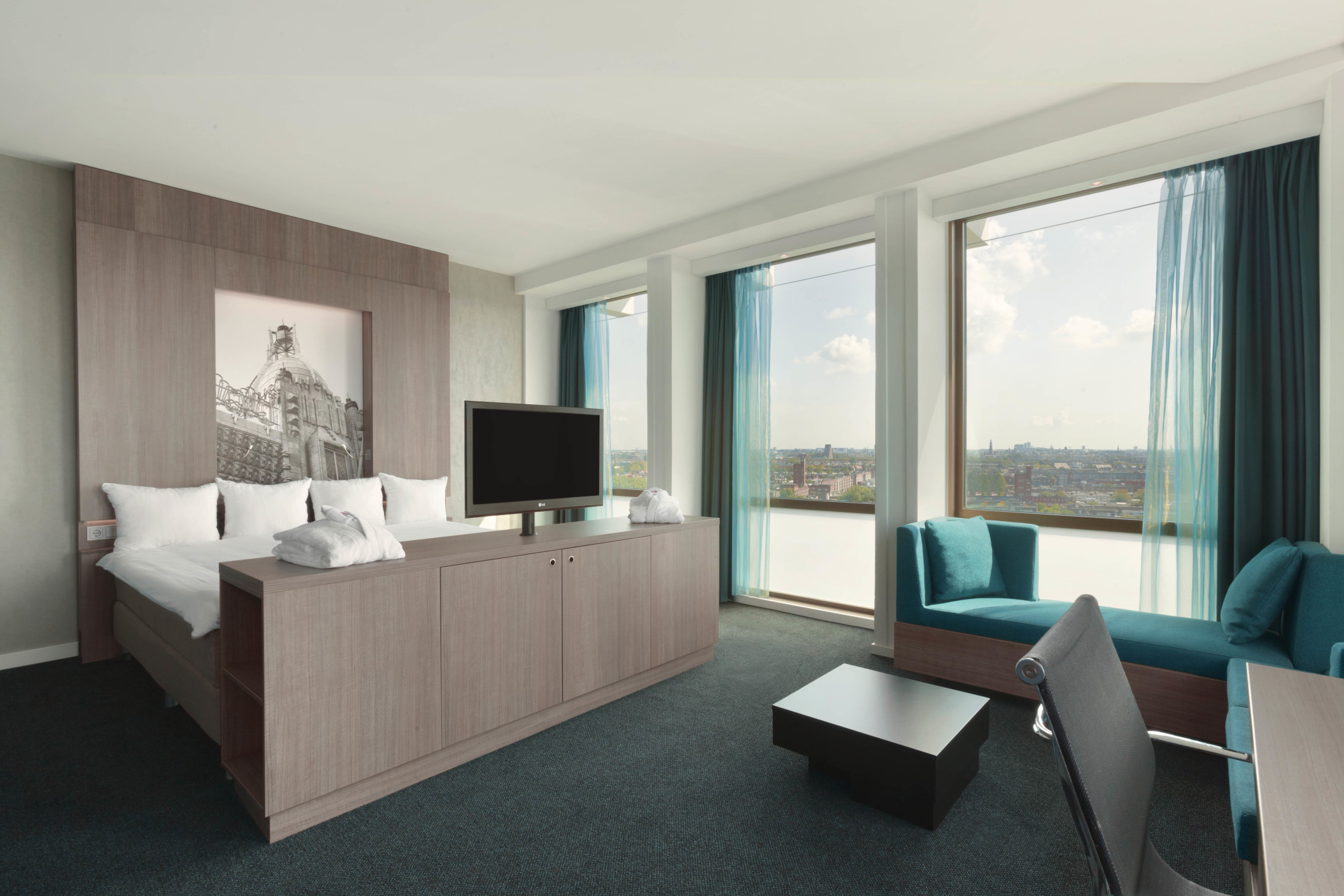 

Bari - Schiphol - Leonardo Hotel Amsterdam Rembrandtpark
