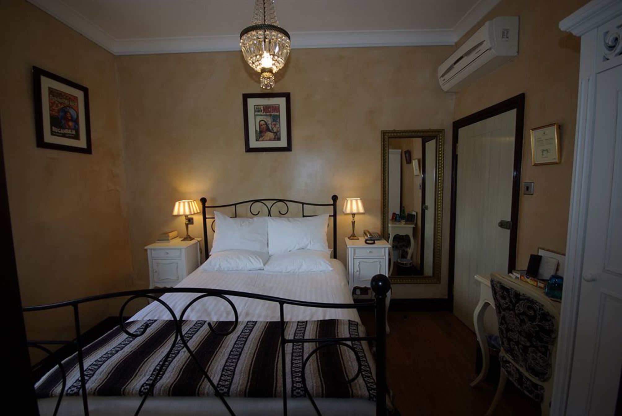 

Bologna - Beckenham - Church Street Hotel by Belvilla