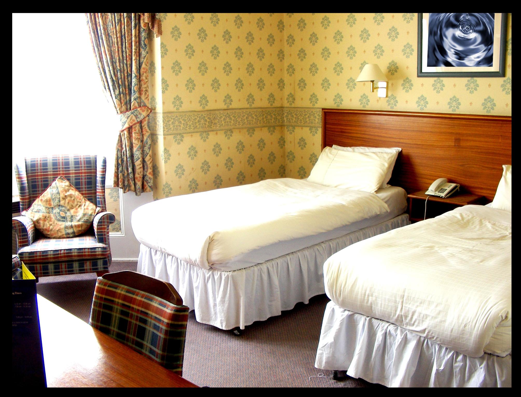

Venezia - Crawley - Russ Hill Hotel