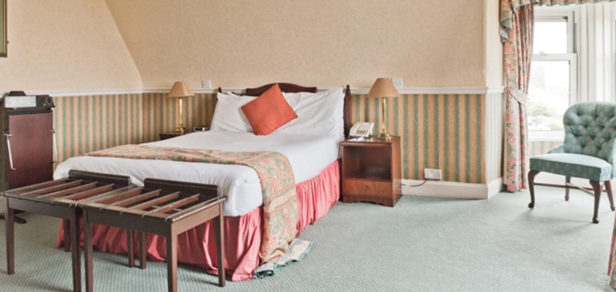 

Bari - Roslin - Braid Hills Hotel