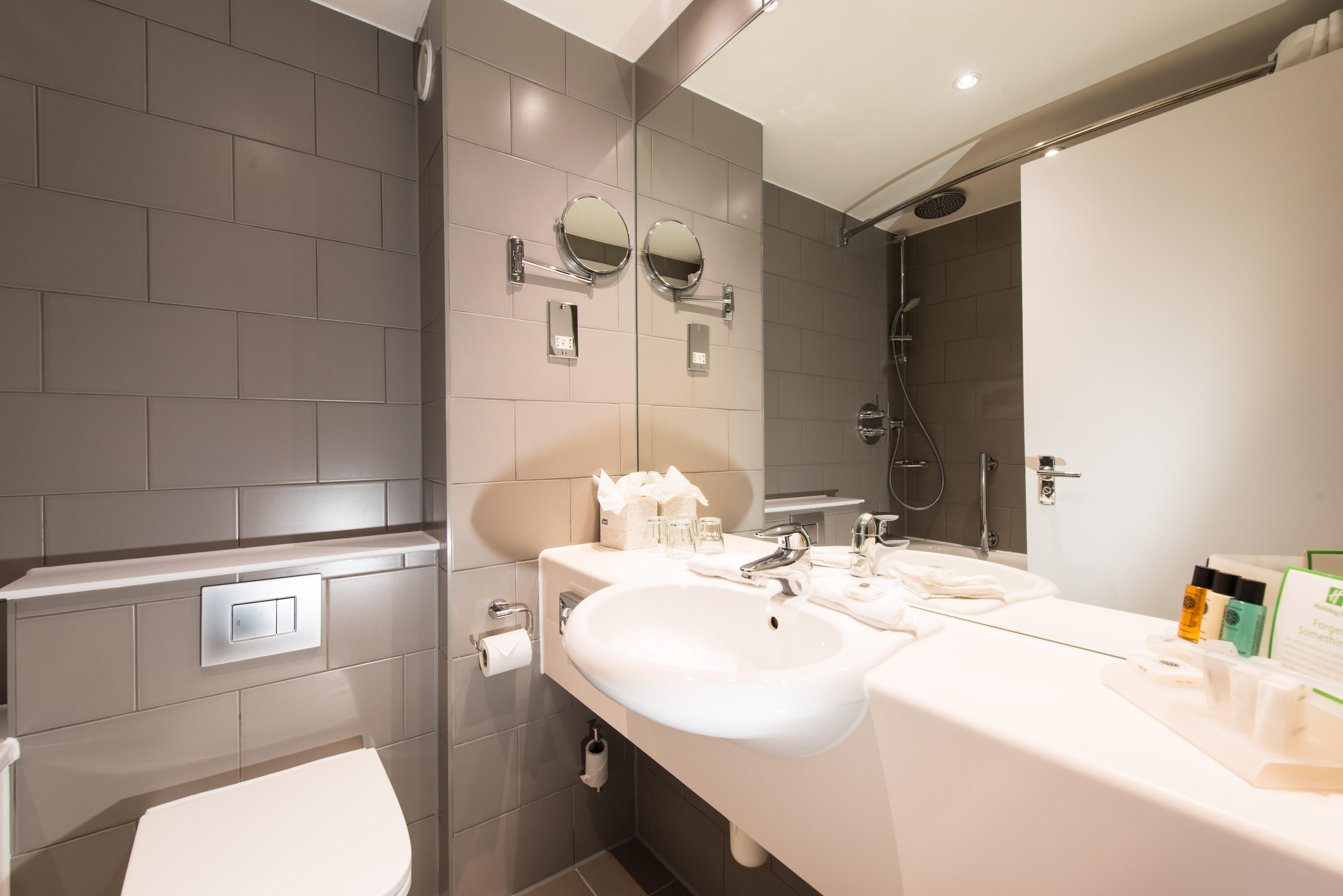 

Torino - Scozia, Regno Unito - Holiday Inn Edinburgh