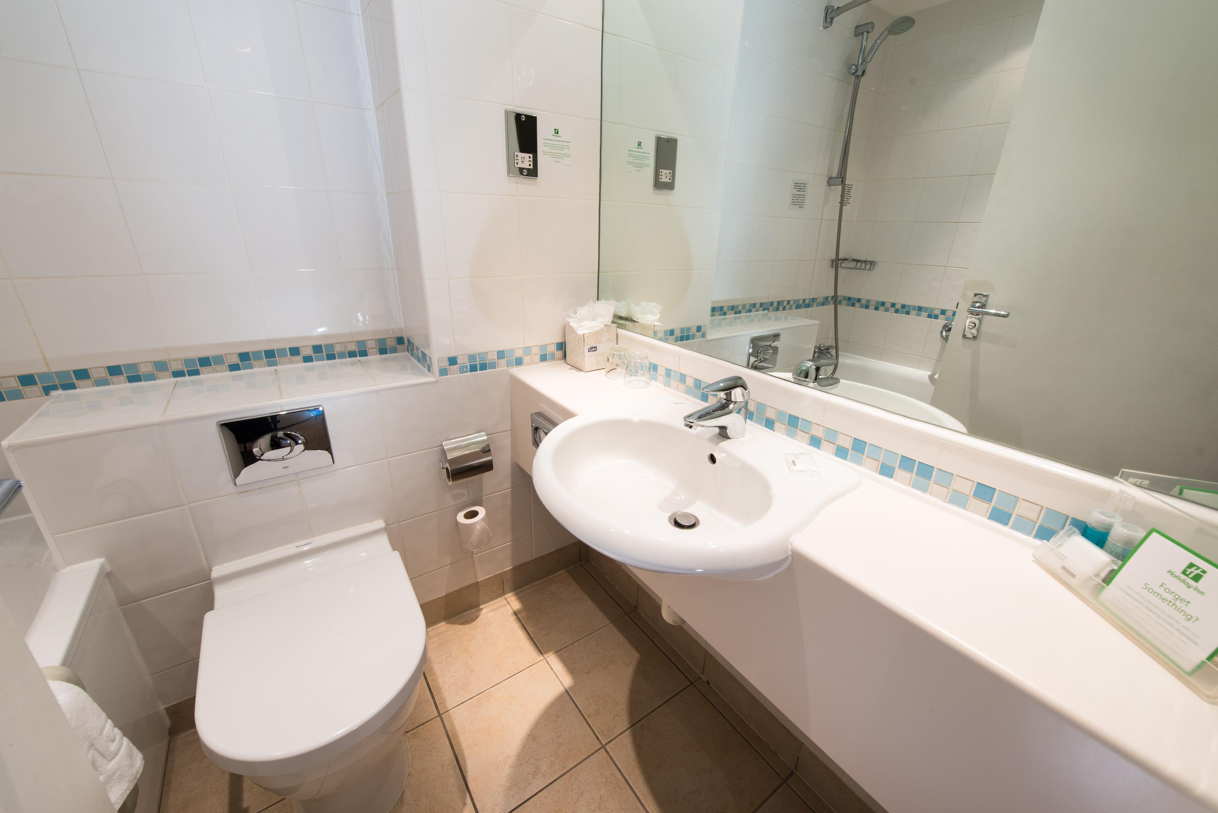 

Roma - Newbridge - Holiday Inn Edinburgh