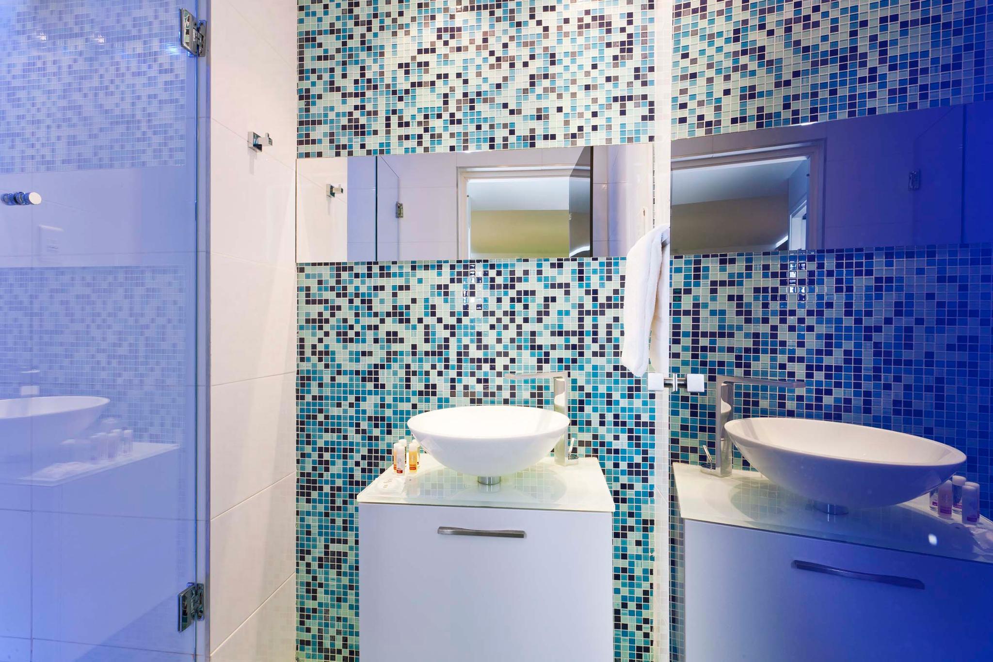 

Bari - Chevilly-Larue - Color Design Hotel