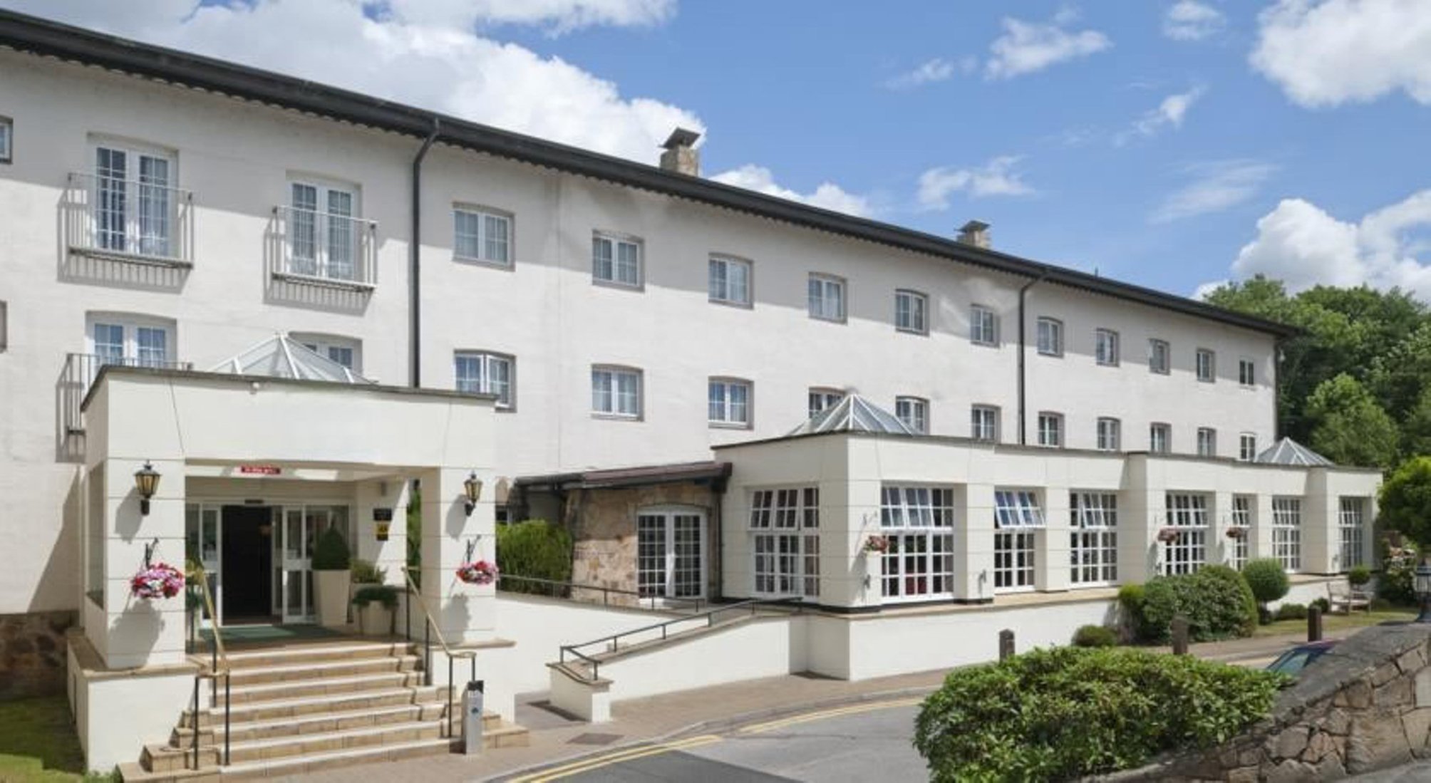 

Bologna - Manchester Airport - Airport Hotel Manchester