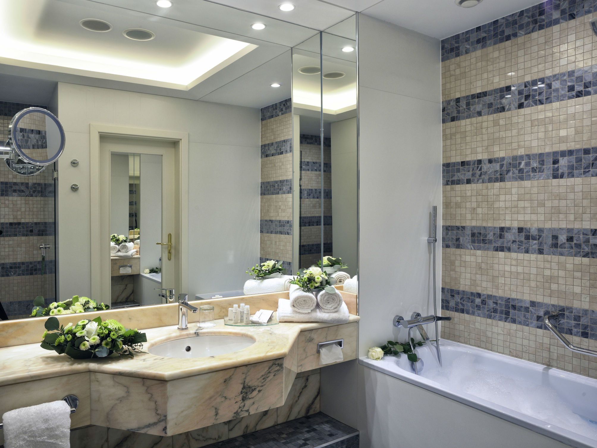 

Venezia - Praga, Aeroporto Václav Havel - Hotel Savoy Prague