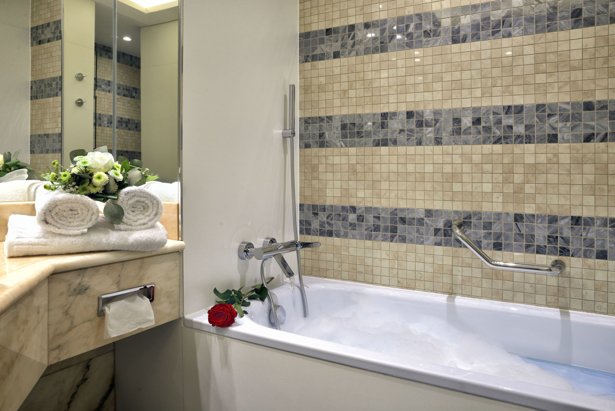 

Firenze - Praga, Aeroporto Václav Havel - Hotel Savoy Prague