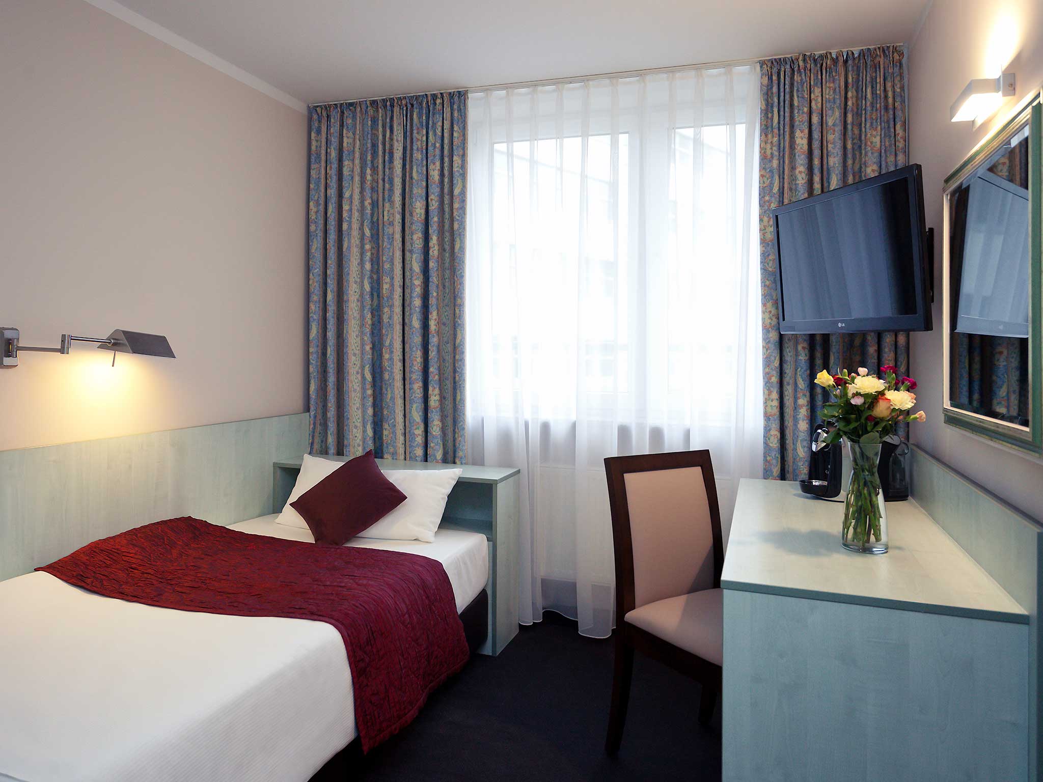

Napoli - Francoforte sul Meno - Mercure Frankfurt City Messe